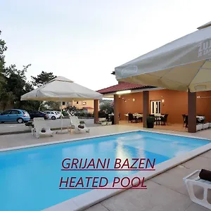 Hotel Riviera-šilo, Šilo