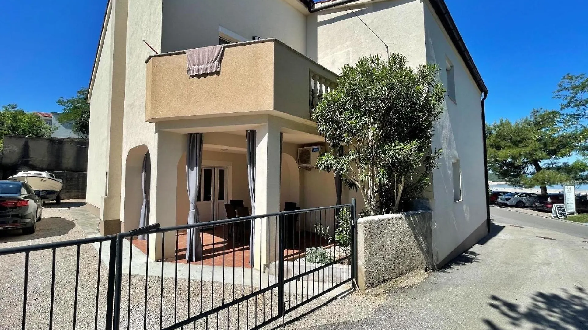 Apartment Butkovic - Am Meer, Haustierfreundlich